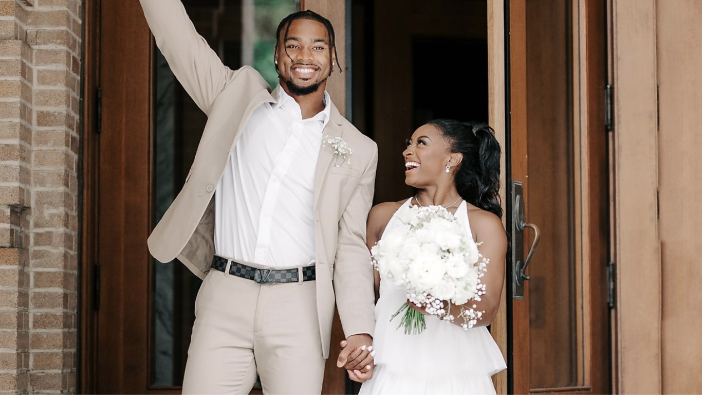Jonathan Owens Simone Biles