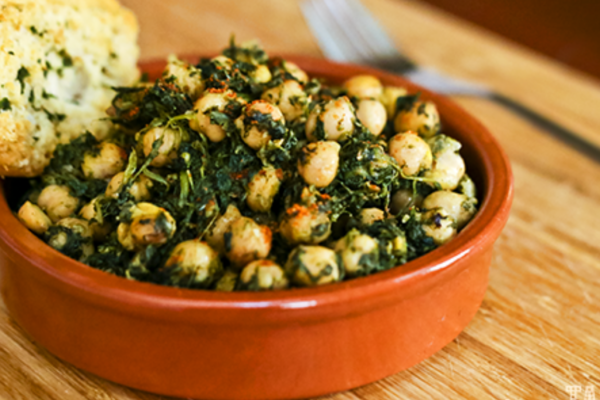 Best Espinacas Con Garbanzos Near Me